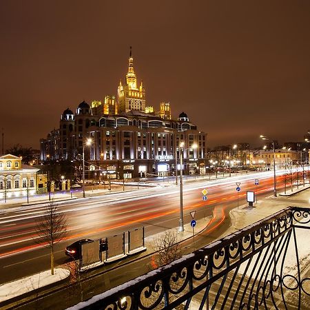 Saint Yard Arbat Hotell Moskva Exteriör bild